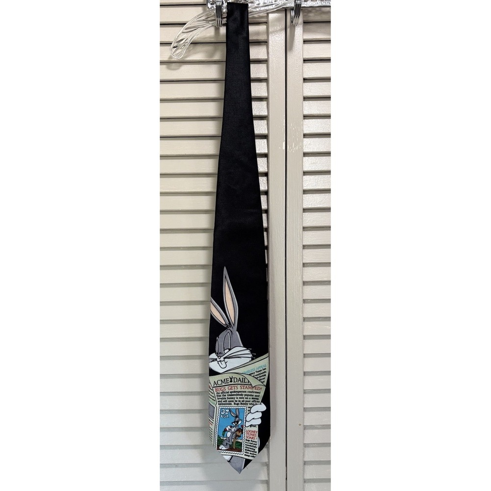 Looney Tunes Bugs Bunny Reading Newspaper Novelty Tie 57 inches Blk/Multi
